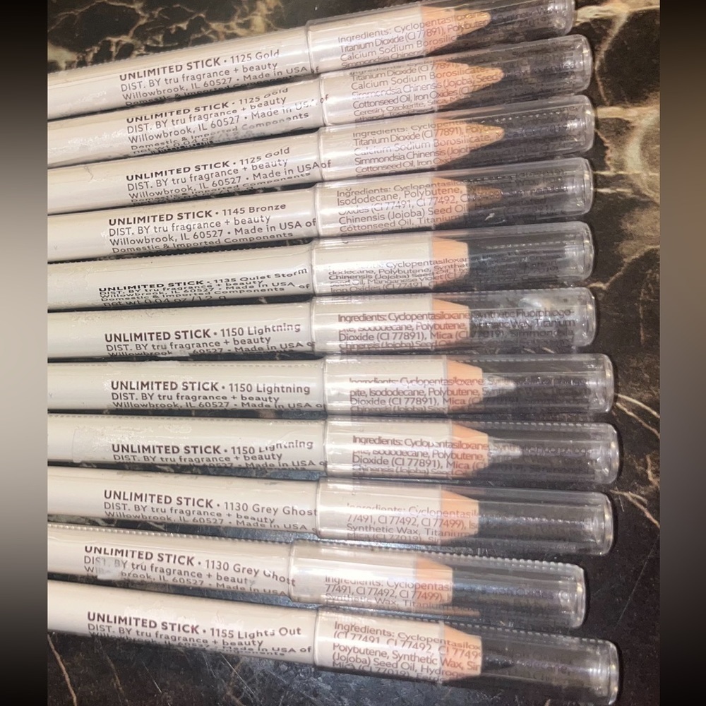 Undone beauty vegan liners, gray, dark grey black, white, brown, quest s… - Picture 2 of 3